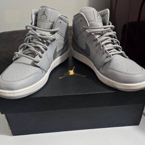 Nike Air Jordon's 1 MID Wolf Grey/Cool Grey-Cool Grey Mens Size 12